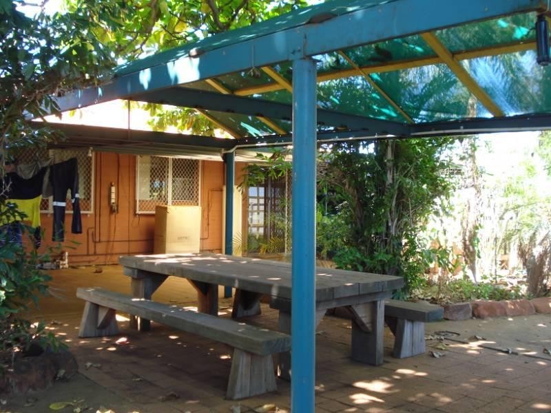 253 Yule Crescent, Dampier WA 6713