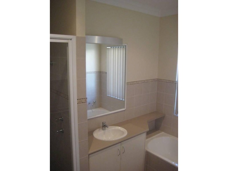 8 Bowerbird Drive, Karratha WA 6714