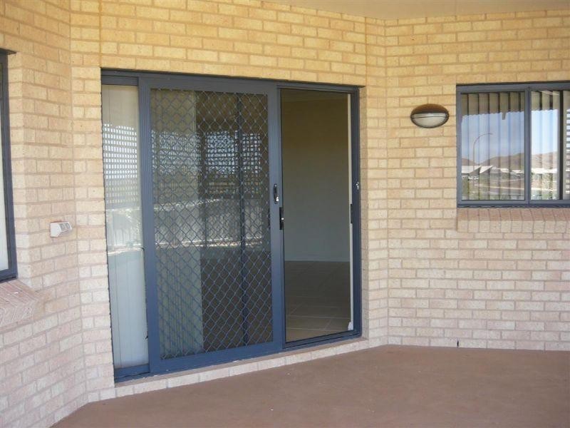 8 Bowerbird Drive, Karratha WA 6714