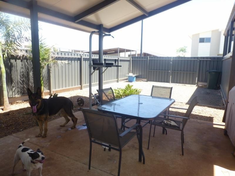 11 Wagari Drive, Baynton WA 6714