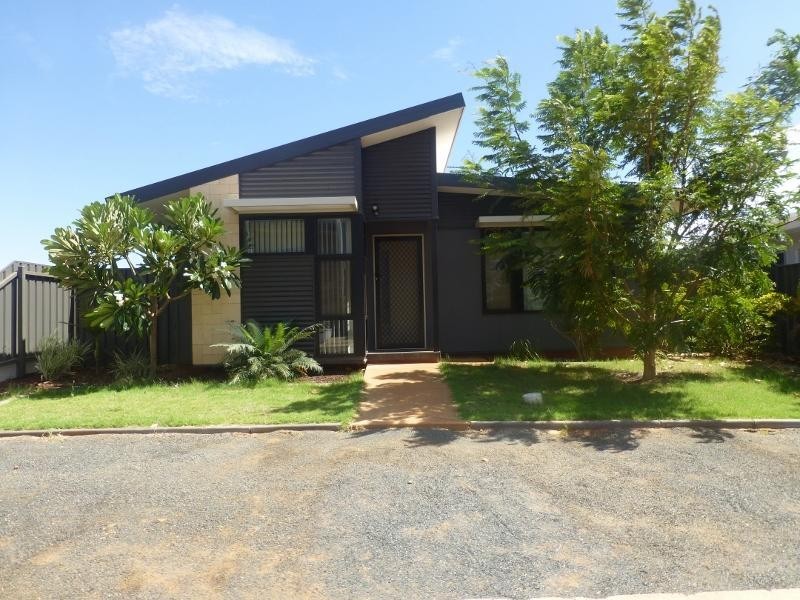11 Wagari Drive, Baynton WA 6714