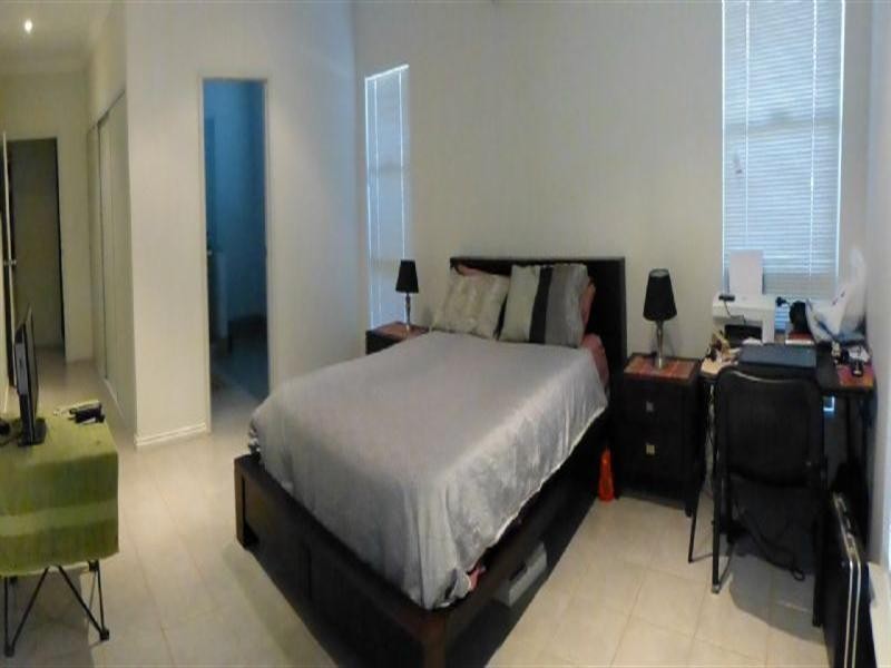 10 Schooner Street, Baynton WA 6714