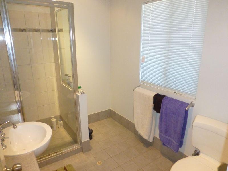 10 Schooner Street, Baynton WA 6714