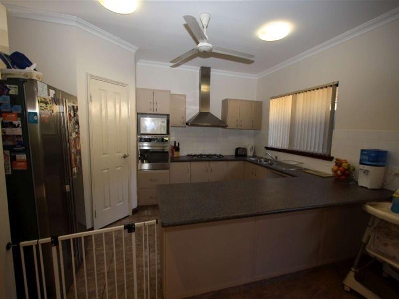 5 Brolga Meander, Nickol WA 6714