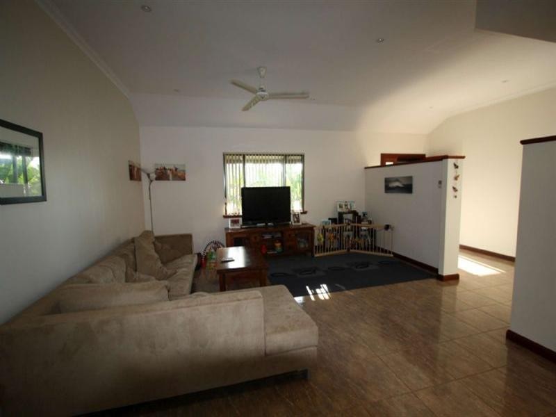 5 Brolga Meander, Nickol WA 6714