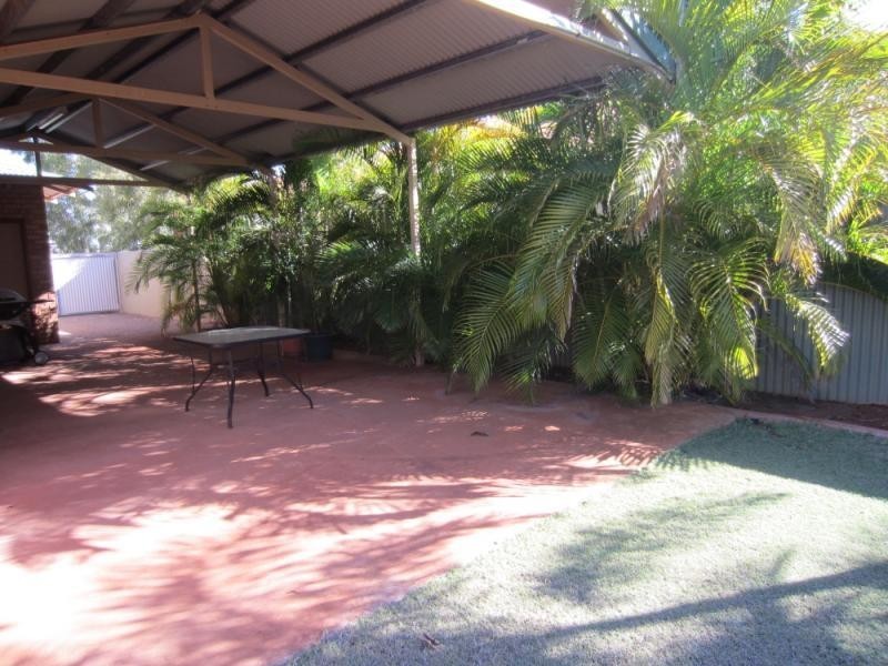 10 Thistle Loop, Nickol WA 6714