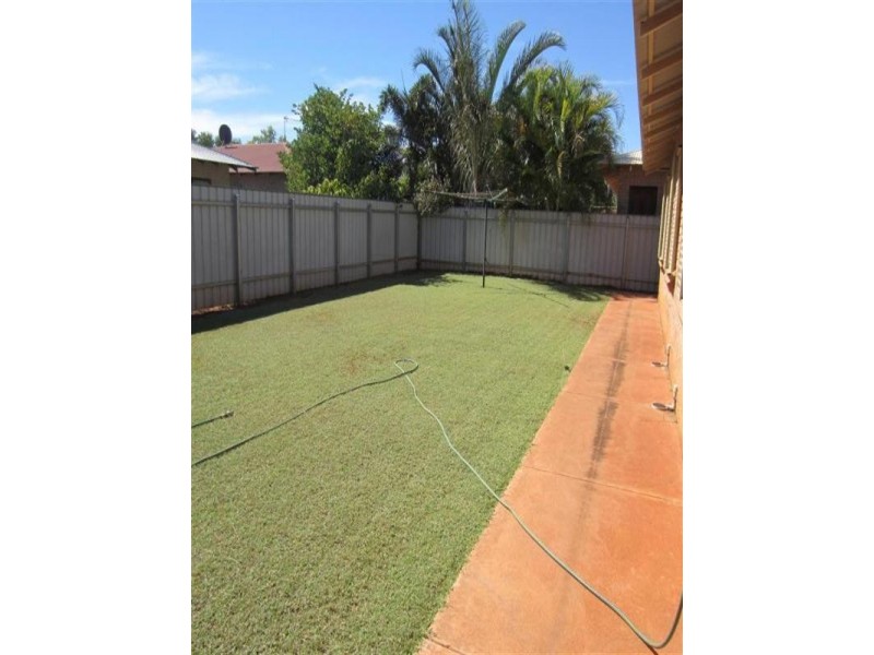 10 Thistle Loop, Nickol WA 6714