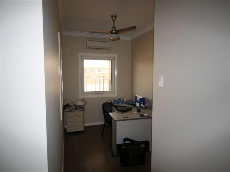 9 Ganbarr Street, Baynton WA 6714