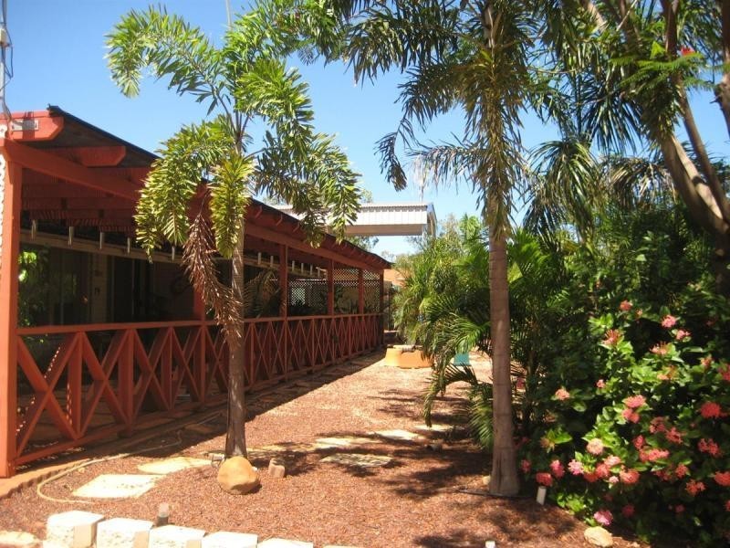 16 Berkley Crescent, Dampier WA 6713