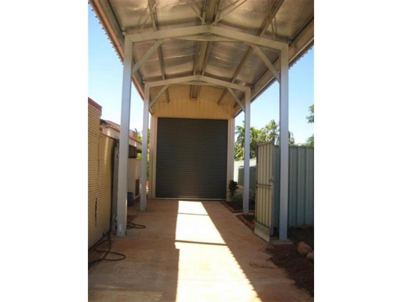 16 Berkley Crescent, Dampier WA 6713