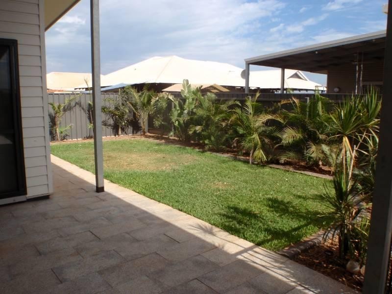 9 Bardurra Street, Baynton WA 6714