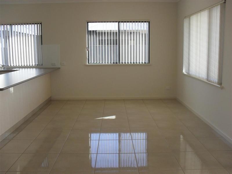 16 BETTONG Bend, Baynton WA 6714