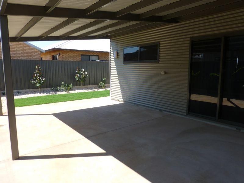 78 Bajamalu Drive, Baynton WA 6714