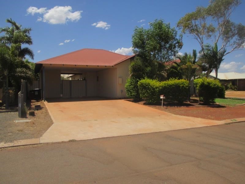 6 Buchanan Circuit, Baynton WA 6714