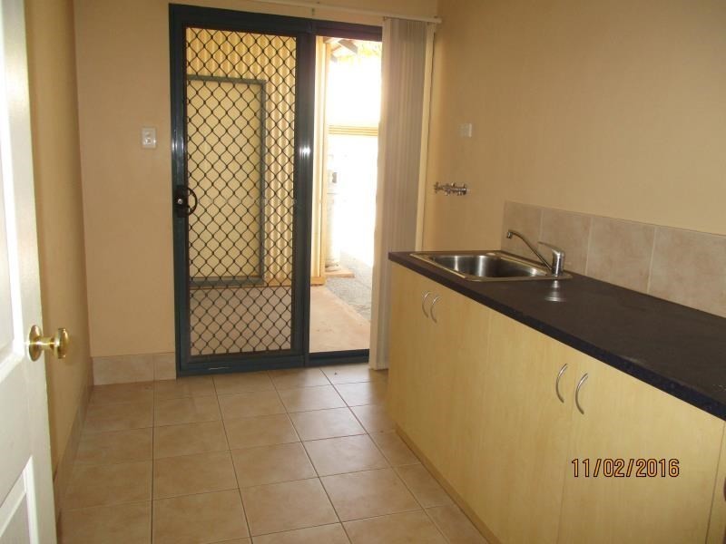 6 Buchanan Circuit, Baynton WA 6714