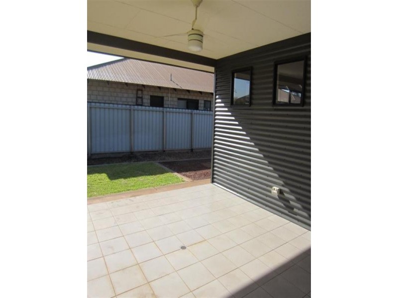 25 Treetop Crescent, Nickol WA 6714