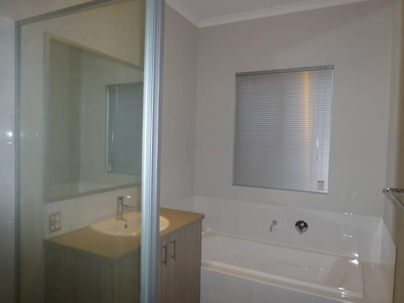 89 Baynton Drive, Baynton WA 6714