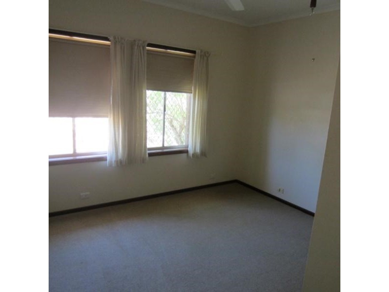 8 Truslove Way, Pegs Creek WA 6714