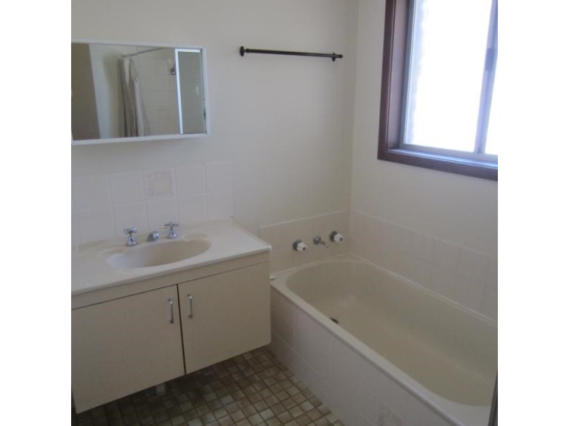 8 Truslove Way, Pegs Creek WA 6714