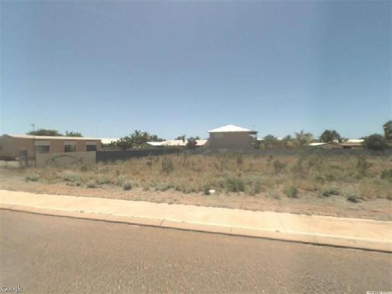 17 Honeymoon Road, Point Samson WA 6720