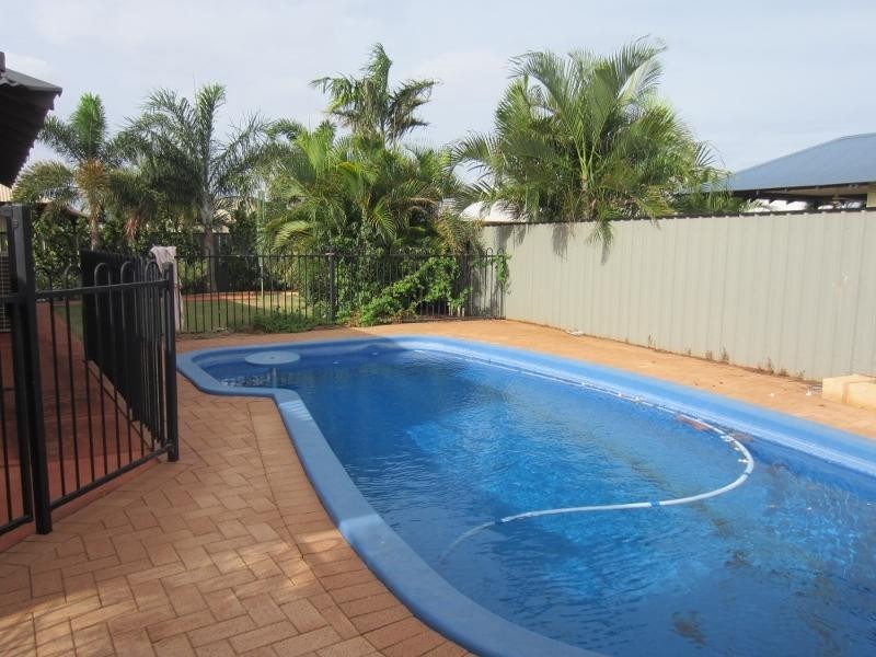 7 Delmere Way, Baynton WA 6714