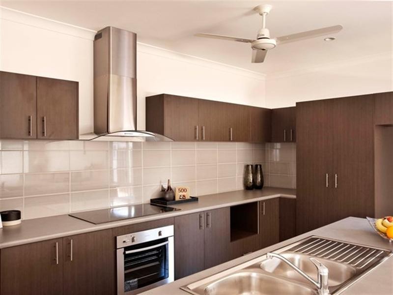 Unit 10/3 Perentie Road, Baynton WA 6714
