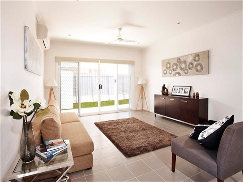 Unit 2/3 Perentie Road, Baynton WA 6714