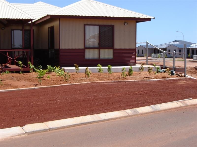 27 MacMahon Way, Baynton WA 6714