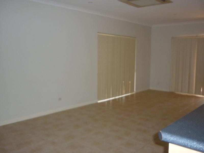 26 Buchanan Circuit, Baynton WA 6714