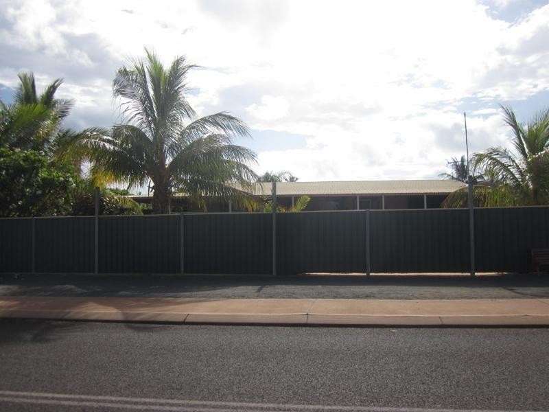 7 Honeymoon Road, Point Samson WA 6720