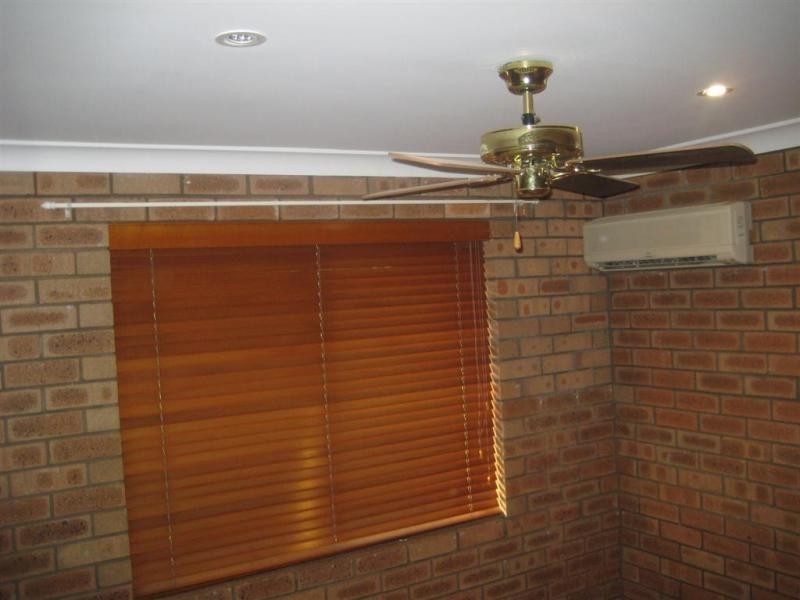 9/2 Sun Court, Millars Well WA 6714