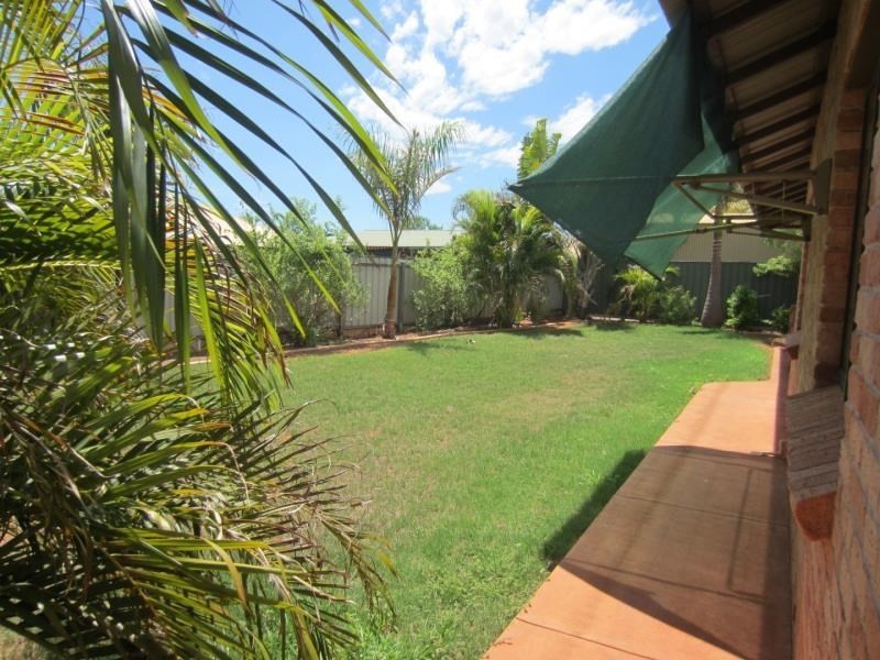 8 Rhonda Road, Baynton WA 6714