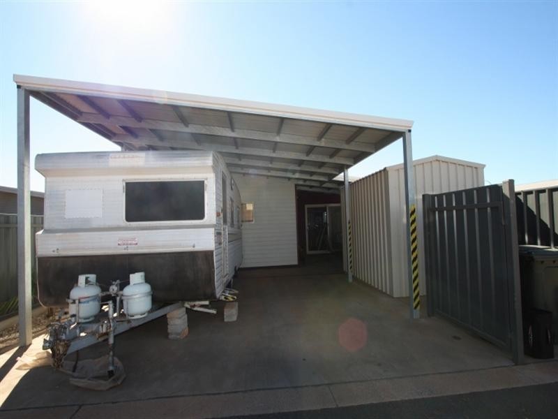 31 Bajamalu Drive, Baynton WA 6714