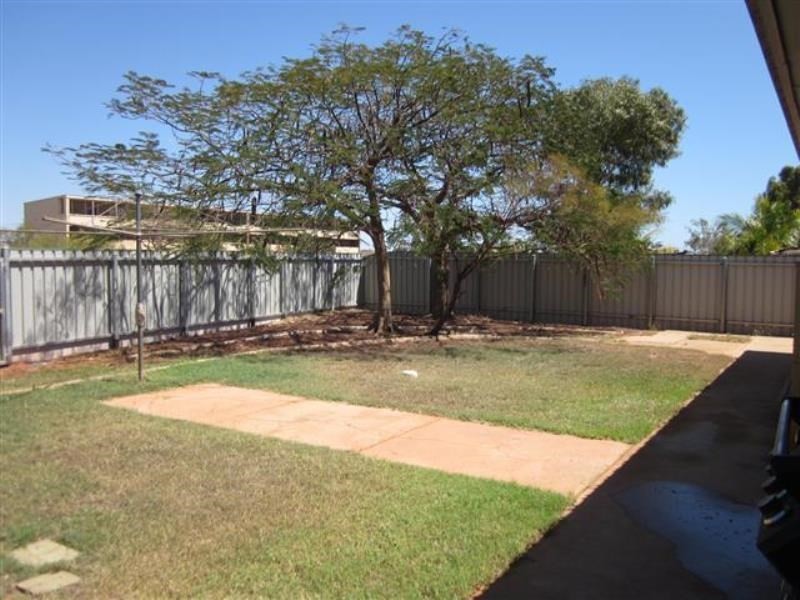 22 (226A) Fremantle Crescent, Dampier WA 6713