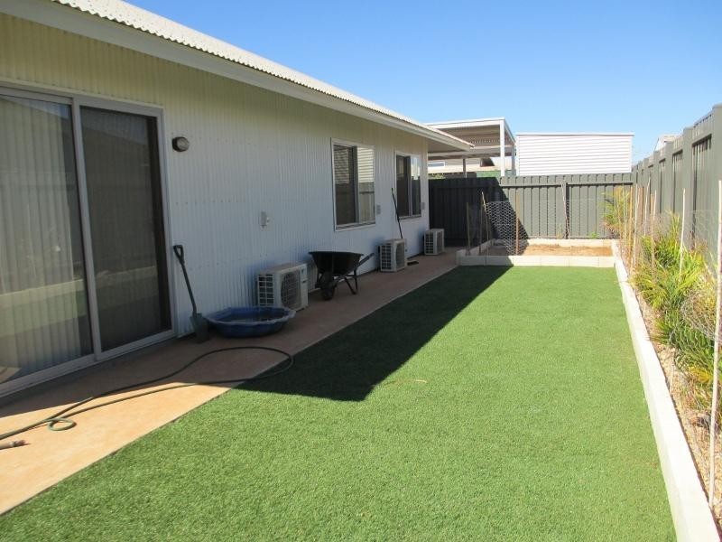 127 Bajamalu Drive, Baynton WA 6714