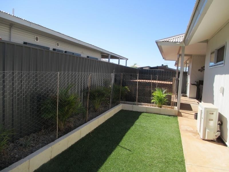 127 Bajamalu Drive, Baynton WA 6714