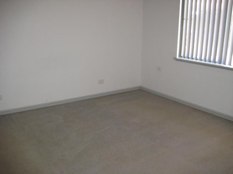 6B Garland Place, Millars Well WA 6714