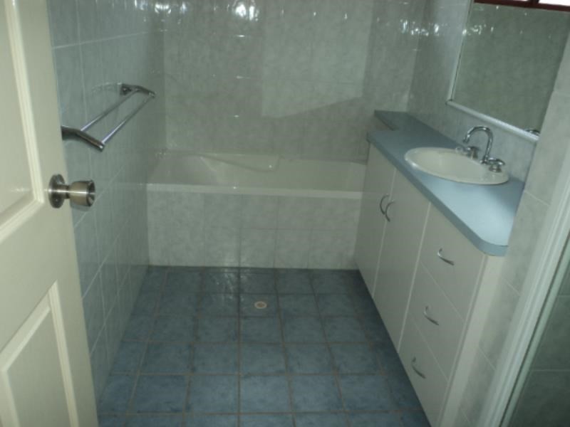 78 Radley Drive, Baynton WA 6714