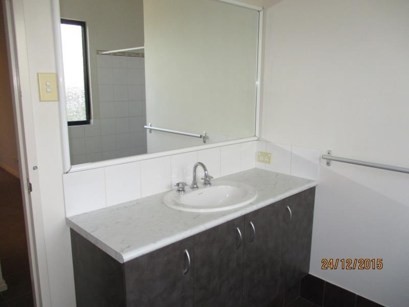 2 Delmere Way, Baynton WA 6714