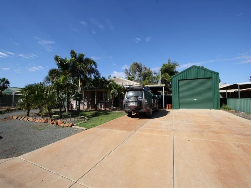 4 Farwig Court, Millars Well WA 6714