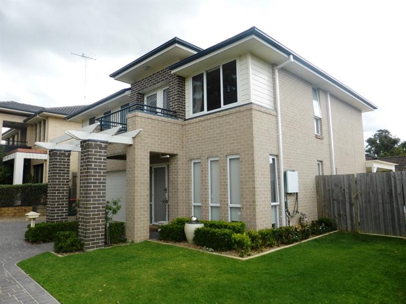 8 Sabal Place, Beaumont Hills NSW 2155
