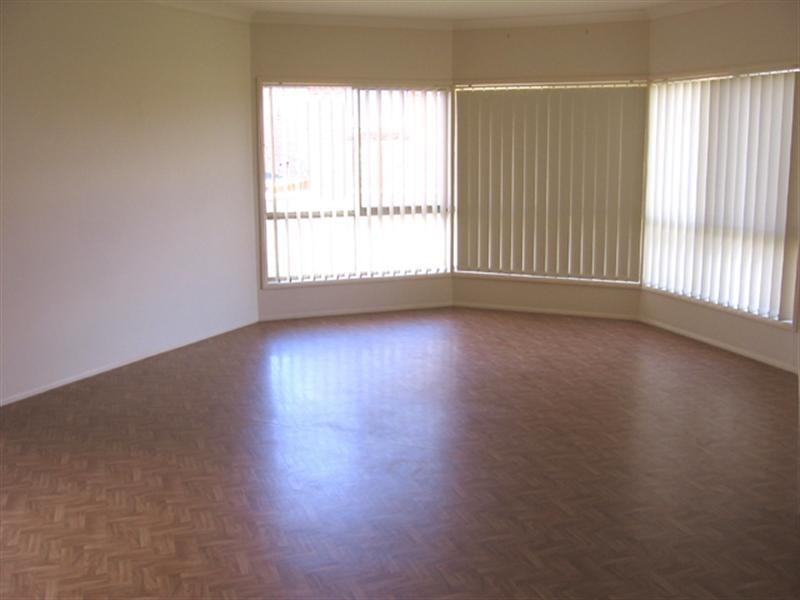 10 Roseberry Road, Kellyville NSW 2155