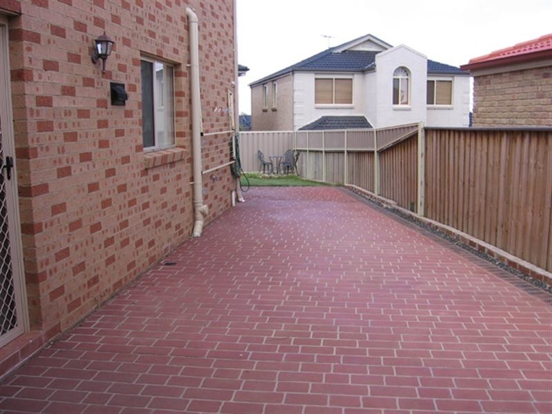 10 Roseberry Road, Kellyville NSW 2155