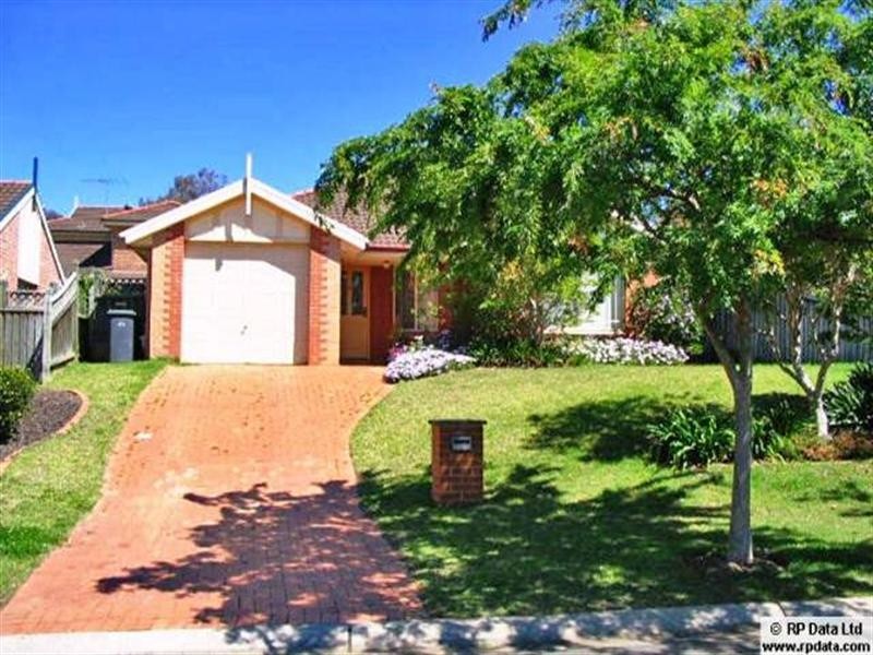 8 Hampton Close, Castle Hill NSW 2154