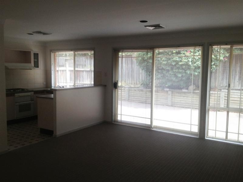 8 Hampton Close, Castle Hill NSW 2154