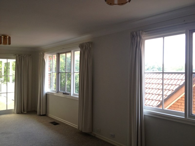 25 Crestwood Drive, Baulkham Hills NSW 2153