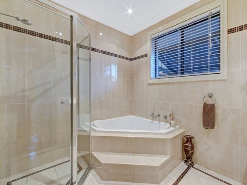 38 Rondelay Drive, Castle Hill NSW 2154