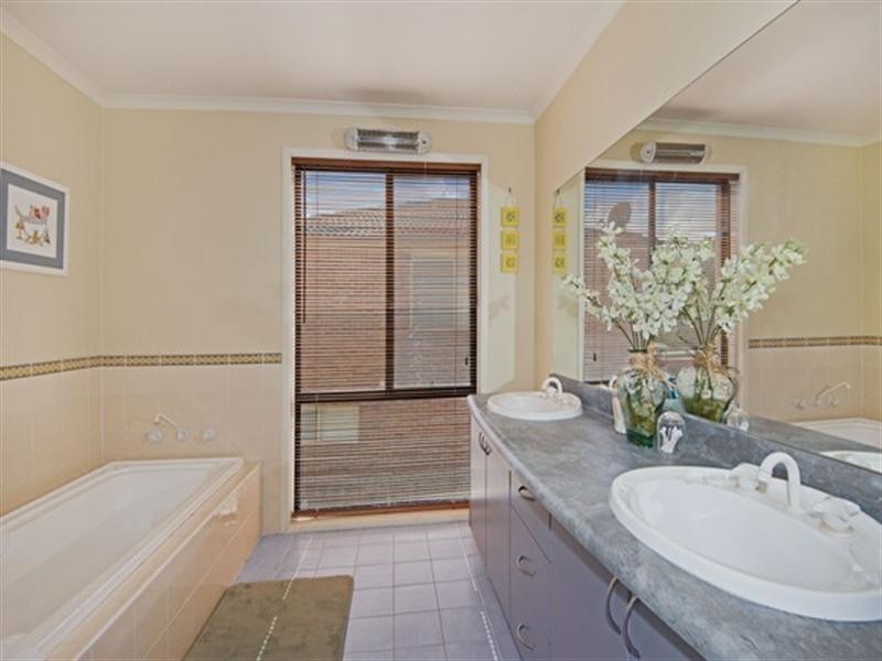 31 The Parkway, Beaumont Hills NSW 2155