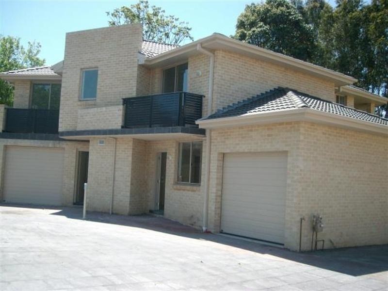 4/17 Graham Crescent, Baulkham Hills NSW 2153