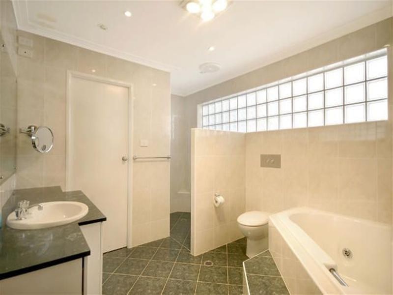 15 Buckingham Road, Baulkham Hills NSW 2153